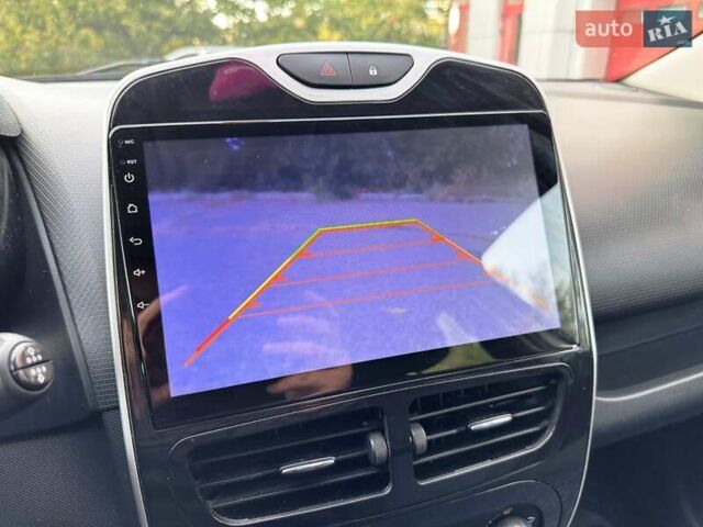 Рено Кліо 2013 у Запоріжжя на Automoto.ua Білий Рено Кліо, об'ємом двигуна 1.5 л та пробігом 241 тис. км за 7400 $, фото 3 на Automoto.ua