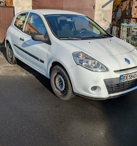 Білий Рено Кліо, об'ємом двигуна 1.5 л та пробігом 198 тис. км за 5300 $, фото 10 на Automoto.ua