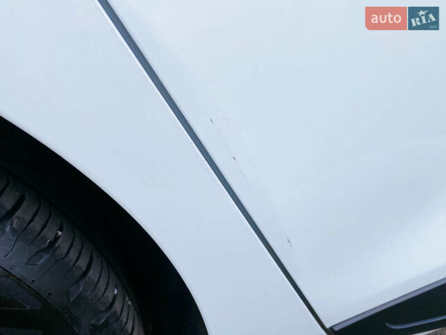 Білий Рено Кліо, об'ємом двигуна 1.46 л та пробігом 227 тис. км за 6800 $, фото 14 на Automoto.ua