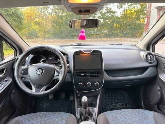 Белый Рено Клио, объемом двигателя 1.5 л и пробегом 241 тыс. км за 7200 $, фото 15 на Automoto.ua