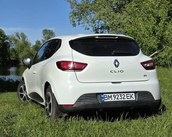 Белый Рено Клио, объемом двигателя 1.5 л и пробегом 204 тыс. км за 7200 $, фото 7 на Automoto.ua