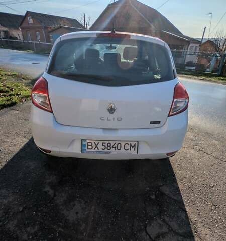 Білий Рено Кліо, об'ємом двигуна 1.5 л та пробігом 198 тис. км за 5300 $, фото 12 на Automoto.ua