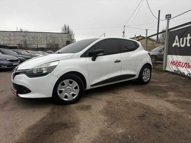 Белый Рено Клио, объемом двигателя 1.5 л и пробегом 195 тыс. км за 6990 $, фото 1 на Automoto.ua