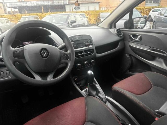 Белый Рено Клио, объемом двигателя 1.5 л и пробегом 195 тыс. км за 6990 $, фото 15 на Automoto.ua