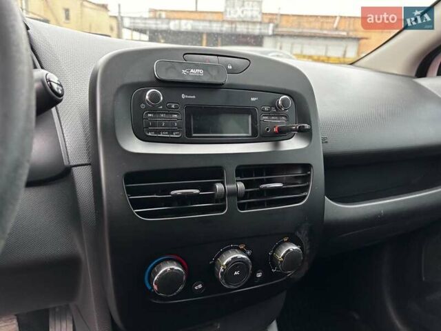 Білий Рено Кліо, об'ємом двигуна 1.5 л та пробігом 195 тис. км за 6990 $, фото 20 на Automoto.ua