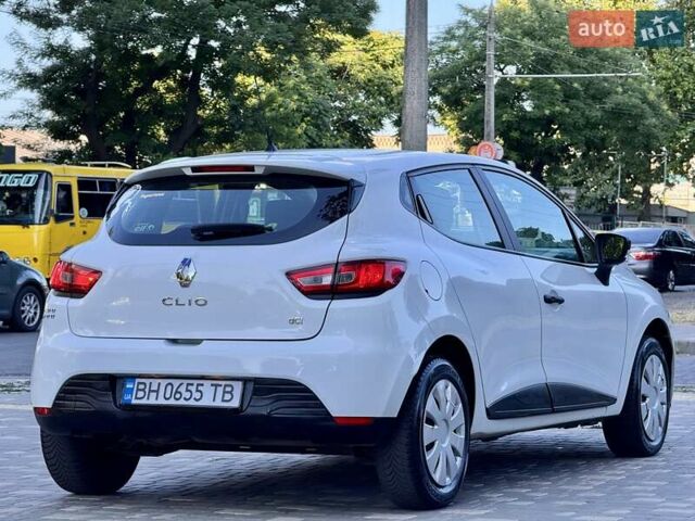 Белый Рено Клио, объемом двигателя 1.5 л и пробегом 219 тыс. км за 5999 $, фото 13 на Automoto.ua