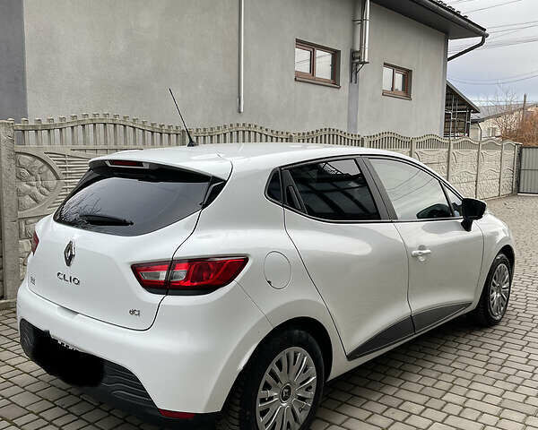 Білий Рено Кліо, об'ємом двигуна 1.5 л та пробігом 210 тис. км за 6700 $, фото 8 на Automoto.ua