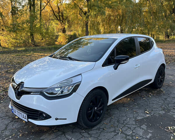 Білий Рено Кліо, об'ємом двигуна 1.46 л та пробігом 220 тис. км за 7000 $, фото 1 на Automoto.ua