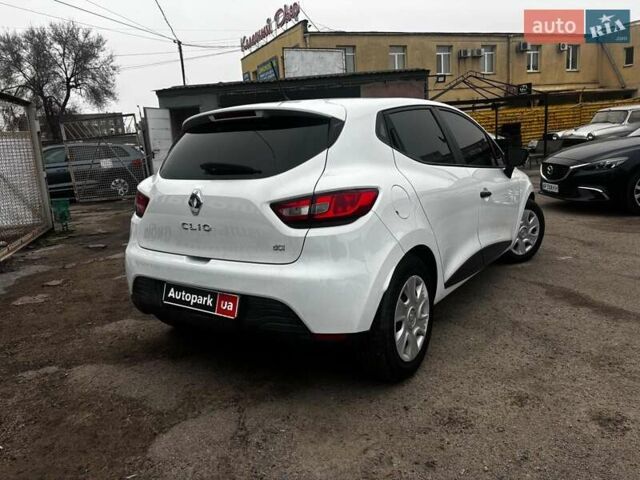Білий Рено Кліо, об'ємом двигуна 1.5 л та пробігом 195 тис. км за 6990 $, фото 6 на Automoto.ua