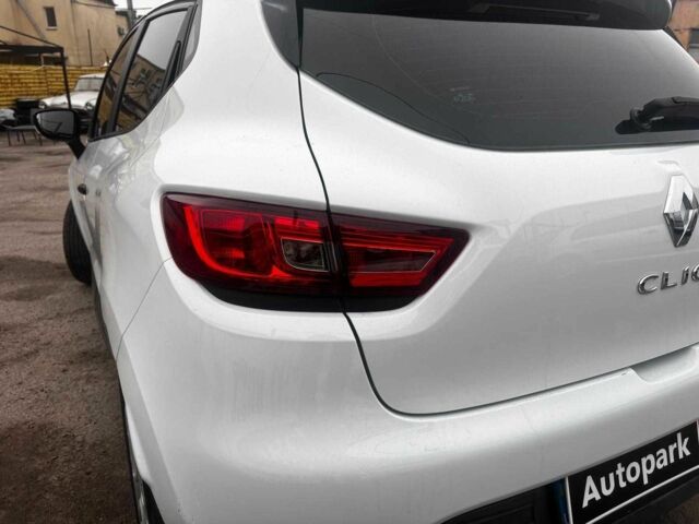 Белый Рено Клио, объемом двигателя 1.5 л и пробегом 195 тыс. км за 6990 $, фото 12 на Automoto.ua