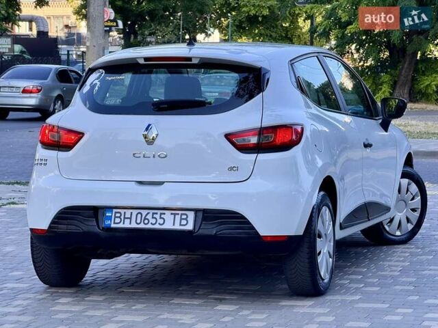 Белый Рено Клио, объемом двигателя 1.5 л и пробегом 219 тыс. км за 5999 $, фото 20 на Automoto.ua