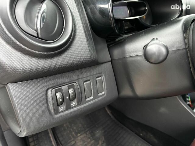 Белый Рено Клио, объемом двигателя 1.5 л и пробегом 195 тыс. км за 6990 $, фото 19 на Automoto.ua