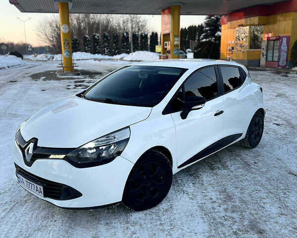 Білий Рено Кліо, об'ємом двигуна 1.46 л та пробігом 220 тис. км за 6999 $, фото 7 на Automoto.ua