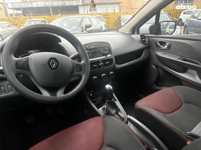 Белый Рено Клио, объемом двигателя 1.5 л и пробегом 195 тыс. км за 6990 $, фото 15 на Automoto.ua