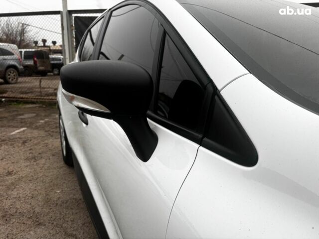 Белый Рено Клио, объемом двигателя 1.5 л и пробегом 195 тыс. км за 6990 $, фото 9 на Automoto.ua