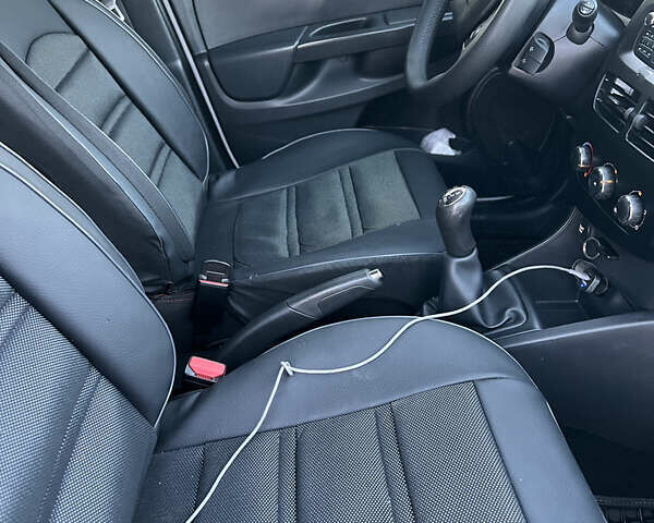 Білий Рено Кліо, об'ємом двигуна 1.46 л та пробігом 220 тис. км за 6999 $, фото 28 на Automoto.ua