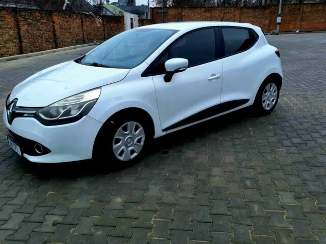 Белый Рено Клио, объемом двигателя 1.5 л и пробегом 232 тыс. км за 6499 $, фото 4 на Automoto.ua