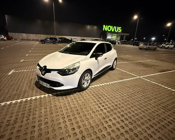 Белый Рено Клио, объемом двигателя 1.5 л и пробегом 135 тыс. км за 7700 $, фото 11 на Automoto.ua