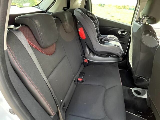 Белый Рено Клио, объемом двигателя 1.5 л и пробегом 220 тыс. км за 8000 $, фото 18 на Automoto.ua