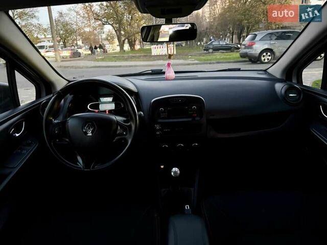 Белый Рено Клио, объемом двигателя 1.5 л и пробегом 220 тыс. км за 5999 $, фото 58 на Automoto.ua
