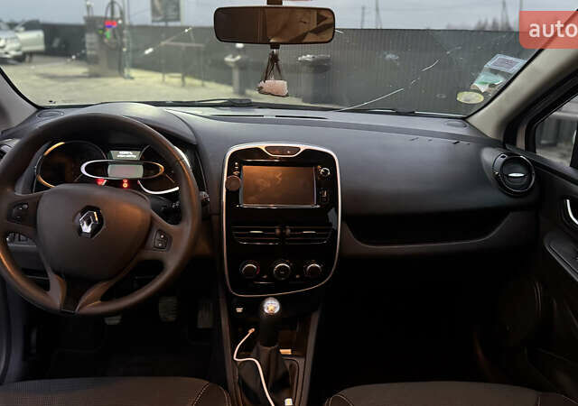 Білий Рено Кліо, об'ємом двигуна 1.46 л та пробігом 127 тис. км за 6500 $, фото 6 на Automoto.ua