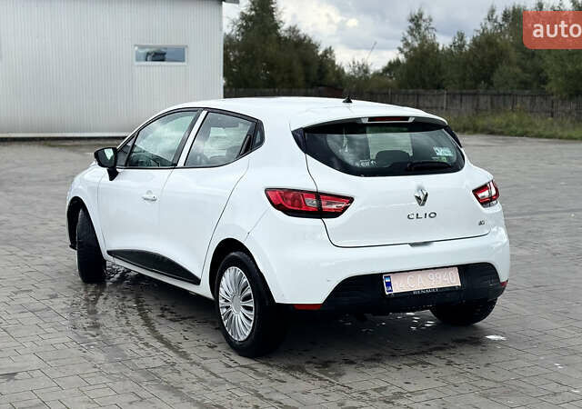 Белый Рено Клио, объемом двигателя 1.46 л и пробегом 127 тыс. км за 7060 $, фото 3 на Automoto.ua