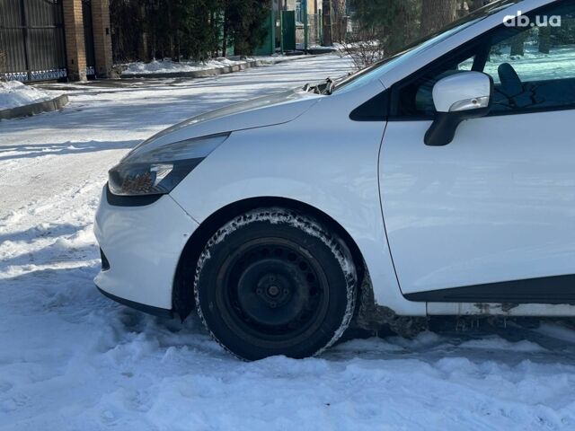 Белый Рено Клио, объемом двигателя 1.5 л и пробегом 237 тыс. км за 7190 $, фото 10 на Automoto.ua