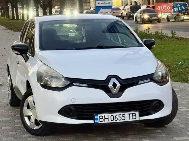 Белый Рено Клио, объемом двигателя 1.5 л и пробегом 220 тыс. км за 5999 $, фото 33 на Automoto.ua
