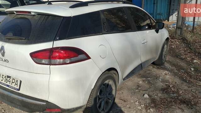 Белый Рено Клио, объемом двигателя 1.46 л и пробегом 320 тыс. км за 5800 $, фото 4 на Automoto.ua
