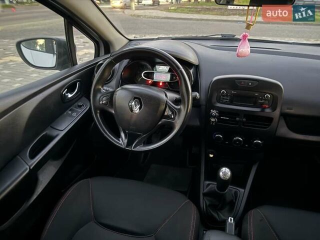 Белый Рено Клио, объемом двигателя 1.5 л и пробегом 220 тыс. км за 5999 $, фото 64 на Automoto.ua