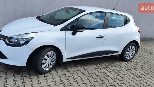 Рено Клио 2015 в Львове на Automoto.ua Белый Рено Клио, объемом двигателя 1.5 л и пробегом 130 тыс. км за 9200 $, фото 25 на Automoto.ua