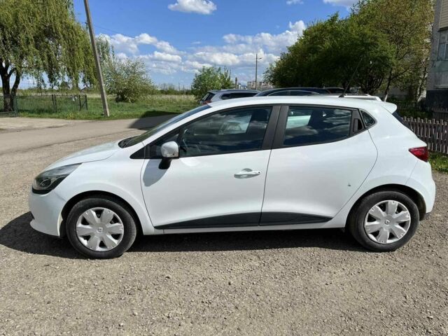 Белый Рено Клио, объемом двигателя 1.5 л и пробегом 220 тыс. км за 8000 $, фото 6 на Automoto.ua