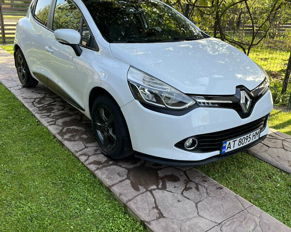 Белый Рено Клио, объемом двигателя 1.5 л и пробегом 260 тыс. км за 7500 $, фото 5 на Automoto.ua