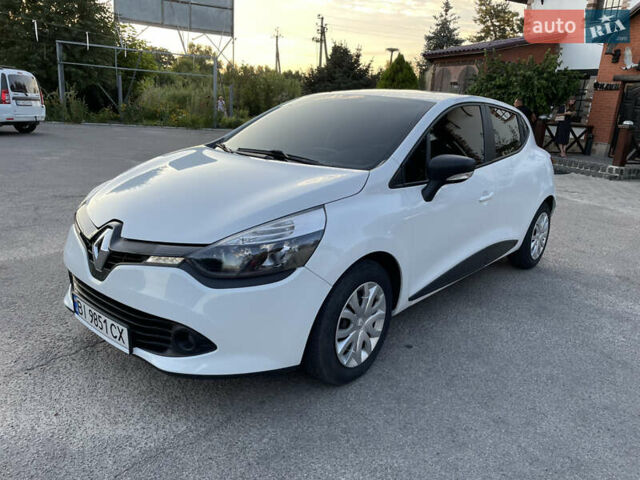 Белый Рено Клио, объемом двигателя 1.15 л и пробегом 70 тыс. км за 7800 $, фото 2 на Automoto.ua