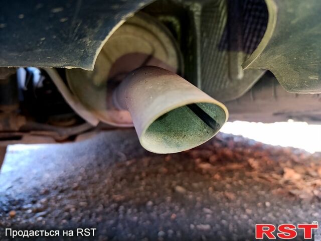 Белый Рено Клио, объемом двигателя 1.5 л и пробегом 240 тыс. км за 6350 $, фото 7 на Automoto.ua