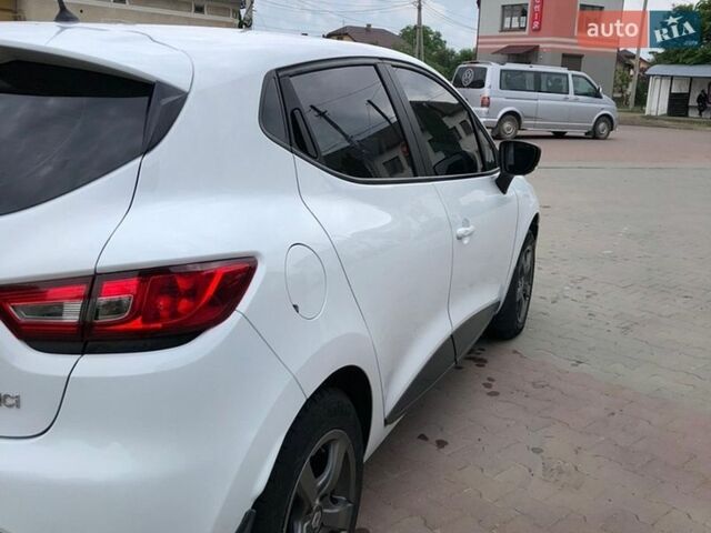 Білий Рено Кліо, об'ємом двигуна 1.5 л та пробігом 171 тис. км за 7100 $, фото 5 на Automoto.ua