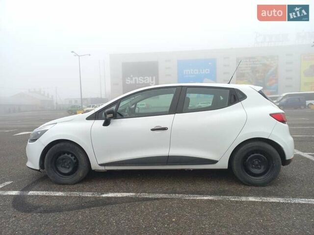 Белый Рено Клио, объемом двигателя 1.46 л и пробегом 267 тыс. км за 6100 $, фото 1 на Automoto.ua