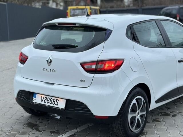 Белый Рено Клио, объемом двигателя 1.5 л и пробегом 186 тыс. км за 7450 $, фото 6 на Automoto.ua