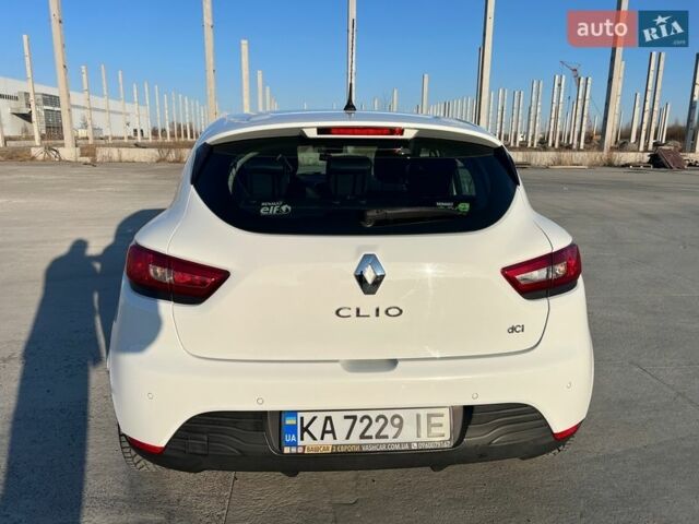 Белый Рено Клио, объемом двигателя 1.5 л и пробегом 170 тыс. км за 10300 $, фото 26 на Automoto.ua