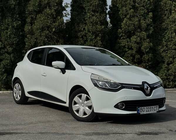 Белый Рено Клио, объемом двигателя 1.46 л и пробегом 253 тыс. км за 8500 $, фото 4 на Automoto.ua