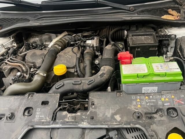 Білий Рено Кліо, об'ємом двигуна 1.5 л та пробігом 200 тис. км за 8500 $, фото 4 на Automoto.ua