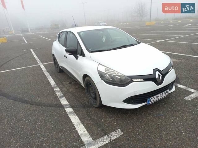Белый Рено Клио, объемом двигателя 1.46 л и пробегом 267 тыс. км за 6100 $, фото 6 на Automoto.ua