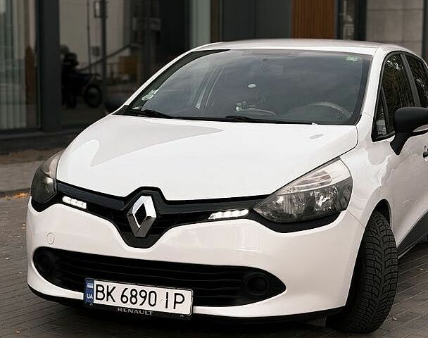 Білий Рено Кліо, об'ємом двигуна 1.46 л та пробігом 225 тис. км за 8200 $, фото 11 на Automoto.ua