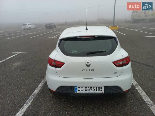 Белый Рено Клио, объемом двигателя 1.46 л и пробегом 267 тыс. км за 6100 $, фото 3 на Automoto.ua