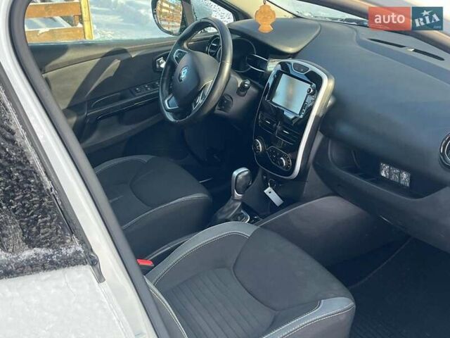 Белый Рено Клио, объемом двигателя 1.5 л и пробегом 172 тыс. км за 9990 $, фото 14 на Automoto.ua