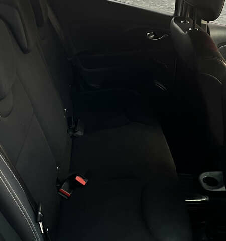 Белый Рено Клио, объемом двигателя 1.46 л и пробегом 229 тыс. км за 8500 $, фото 16 на Automoto.ua