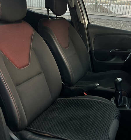 Белый Рено Клио, объемом двигателя 1.46 л и пробегом 229 тыс. км за 8500 $, фото 13 на Automoto.ua