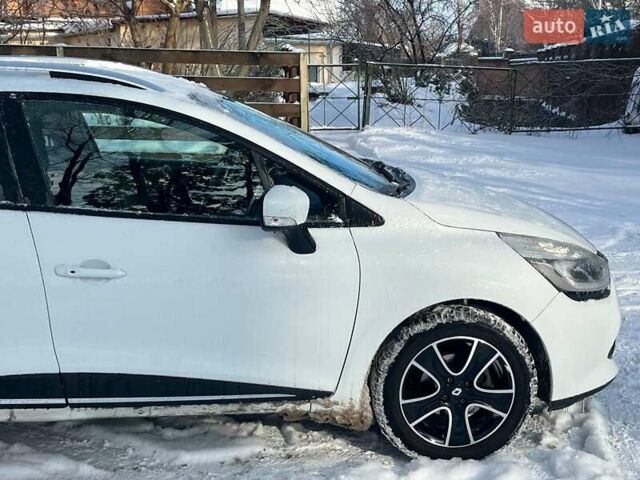 Белый Рено Клио, объемом двигателя 1.5 л и пробегом 172 тыс. км за 9990 $, фото 13 на Automoto.ua