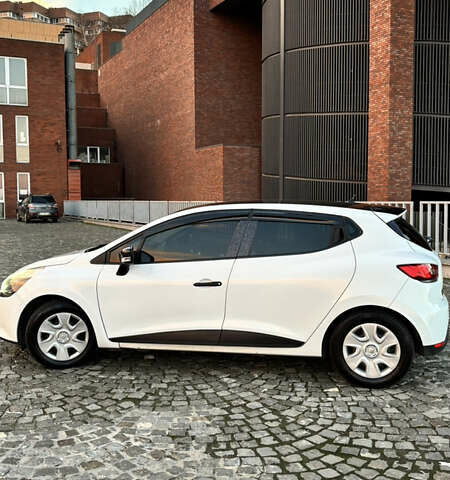 Белый Рено Клио, объемом двигателя 1.46 л и пробегом 229 тыс. км за 8500 $, фото 41 на Automoto.ua