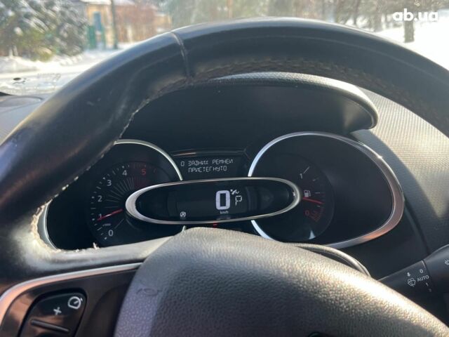 Белый Рено Клио, объемом двигателя 1.5 л и пробегом 172 тыс. км за 9990 $, фото 31 на Automoto.ua